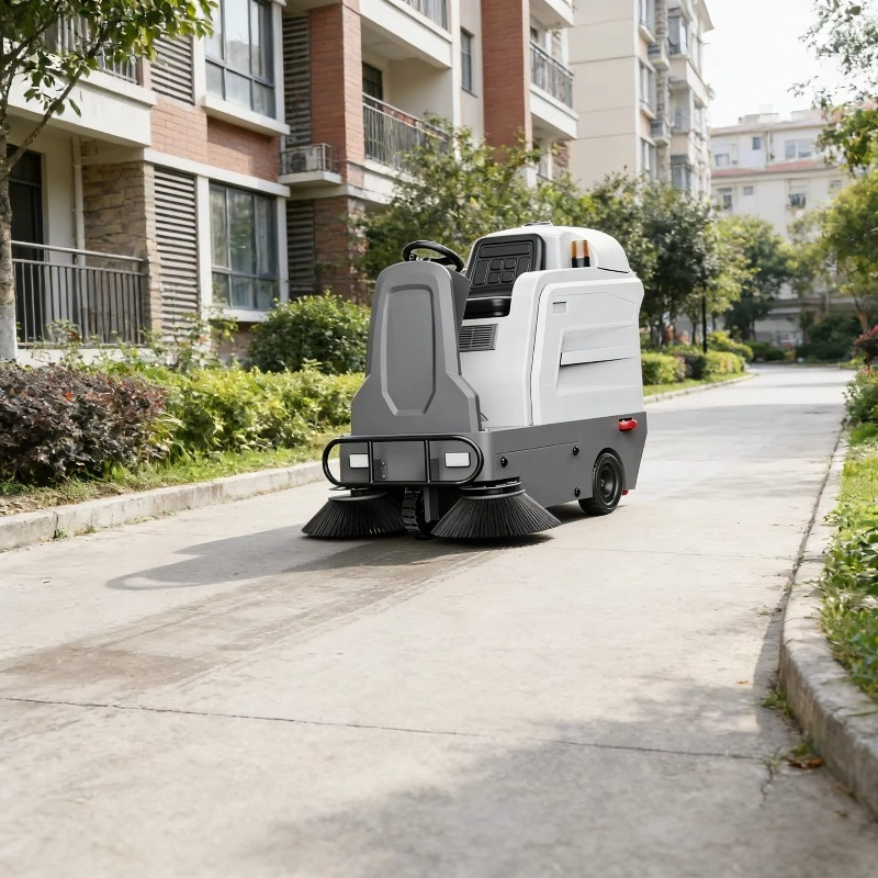 Outdoor Electric Ride-On Stree - огляд і ціна Outdoor Power Broom